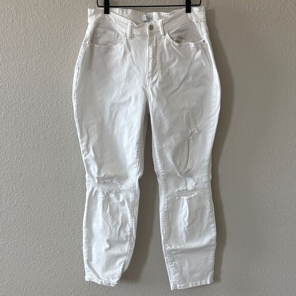 JUDY BLUE White Boyfriend Fit Jeans size 14W - Picture 1 of 7
